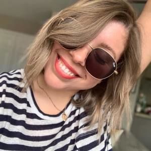 Meet your Posher, Ava